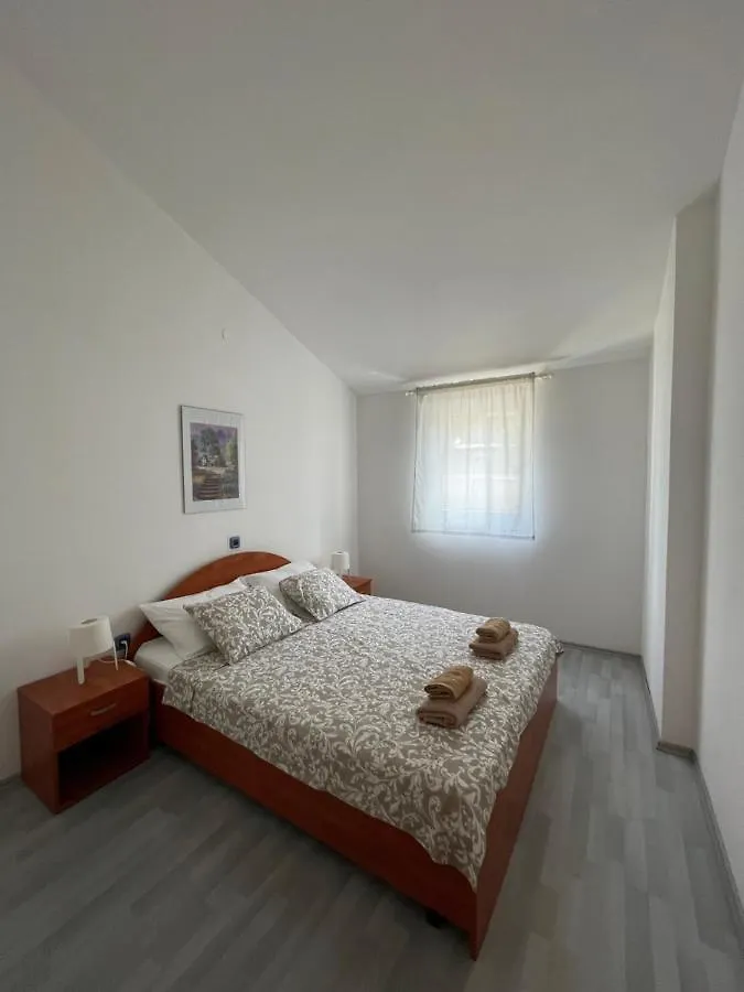 Apartmani Leskovar Mandre Lägenhet